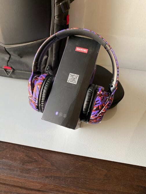 Bose M1 700 Black panther Marvel Edition Headphones - Image 3